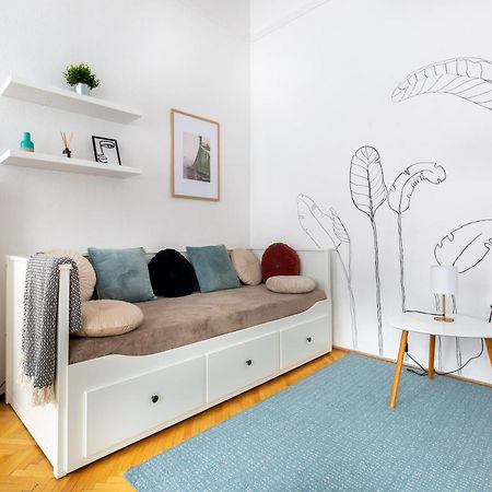 Jp23 Janos Pal Papa Apartment Budapest Ngoại thất bức ảnh