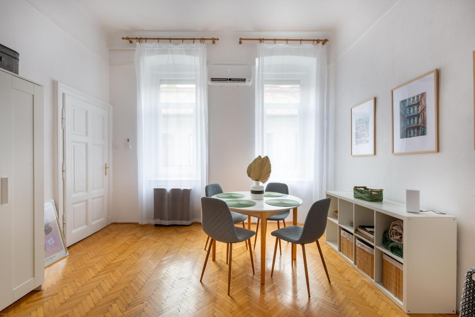 Jp23 Janos Pal Papa Apartment Budapest Ngoại thất bức ảnh